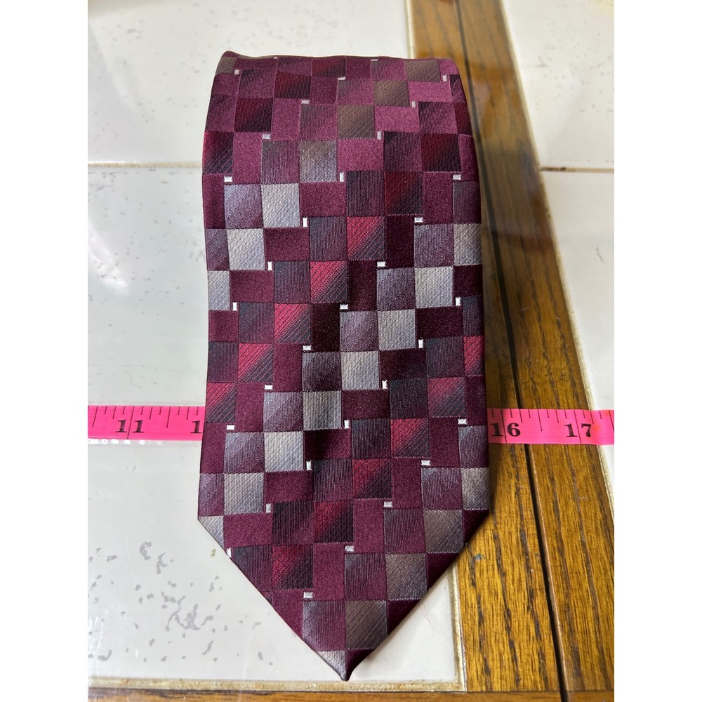 Geoffrey Beene Mens Burgundy Geometric‎ Silk Blend Necktie